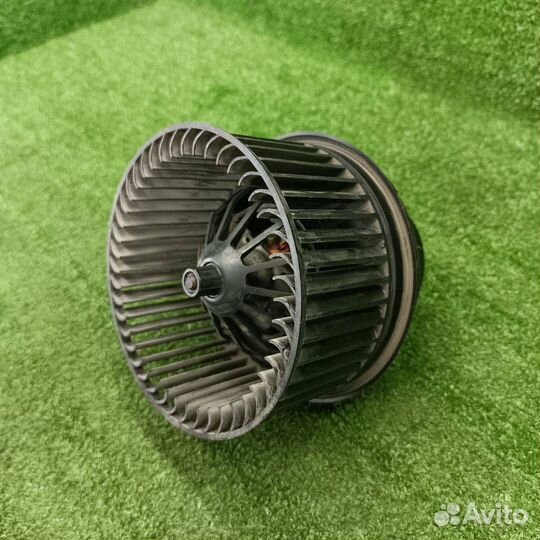 Моторчик печки Ford Focus 2 2007 1362640