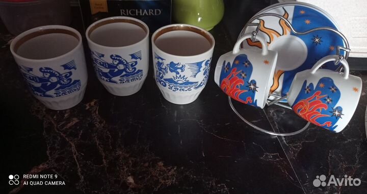 Посуда, чашки, бокалы, тарелки, сковорода