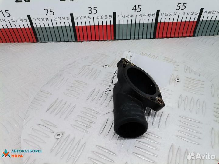 Корпус термостата Subaru Legacy 2 1996 11060AA071