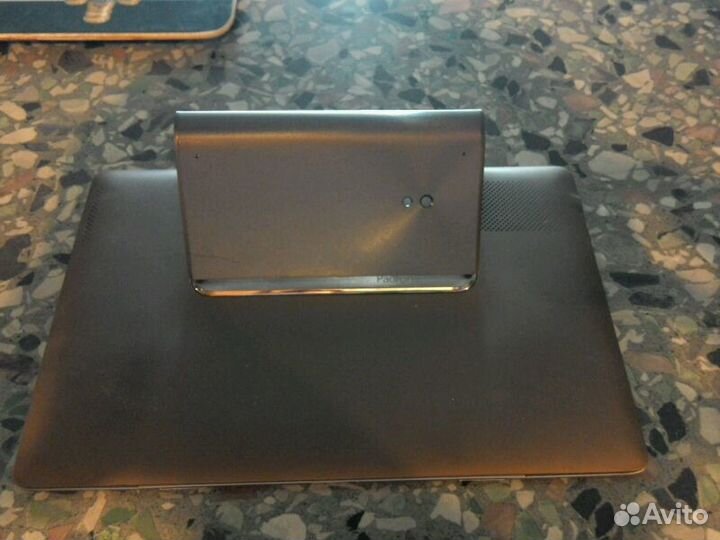 Asus PadFone Station p40