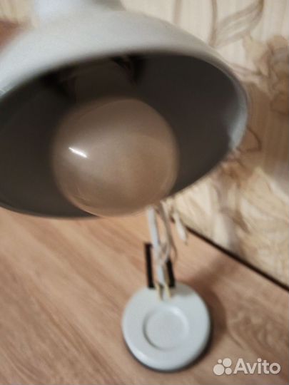 Лампа настольная