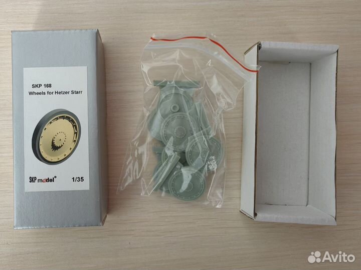 SKP model 1/35 SKP 168 Wheels for Hetzer Starr