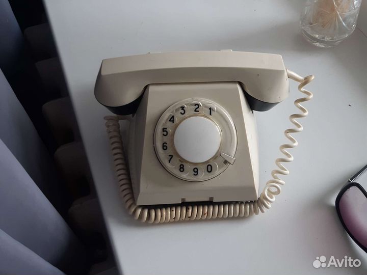 Старый телефон