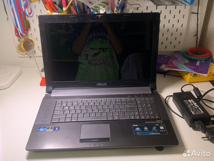 Ноутбук asus