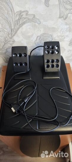 Игровой руль logitech driving force gt