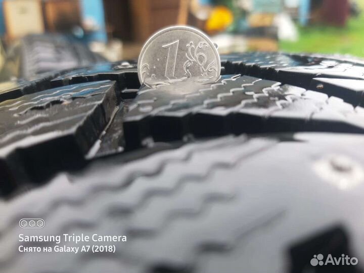 Bridgestone Ice Cruiser 7000S 235/65 R17 T