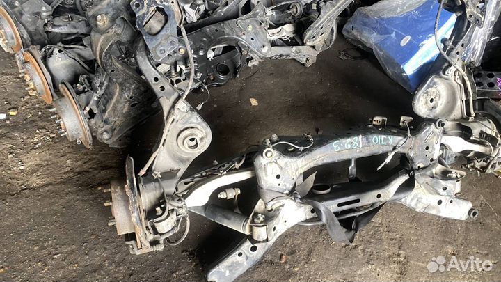 Подрамник задний в сборе Nissan Qashqai J10