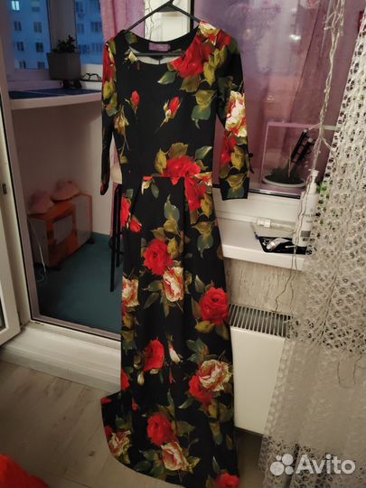 Платье женское 44 размер