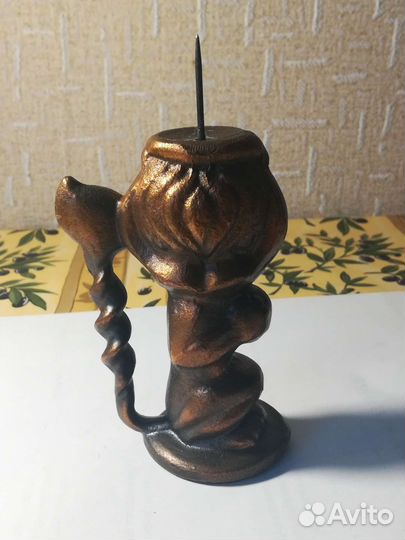 Подсвечник