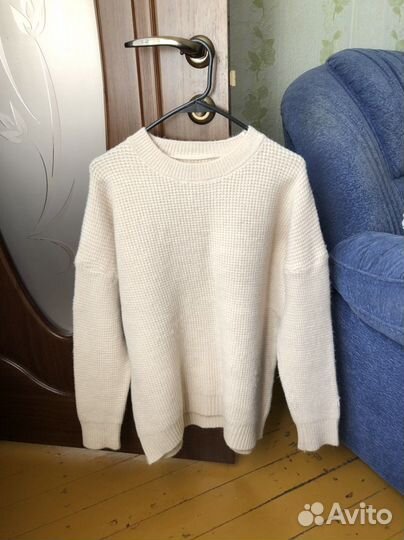 Свитер джемпер