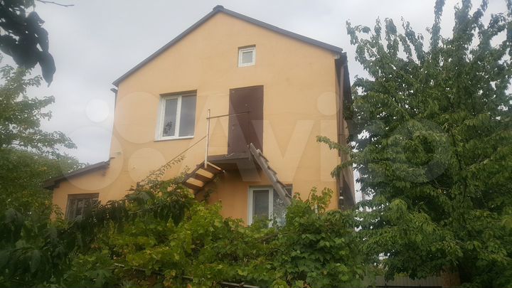 Дом 100 м² на участке 6 сот.