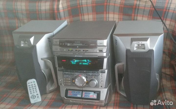 Музыкальный центр Сони Sony-Dhc-Mdx10