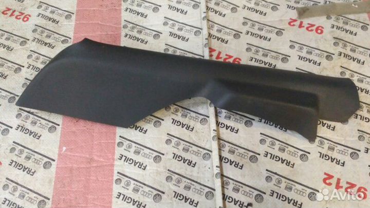 Обшивка стойки задняя левая Volkswagen Polo sedan