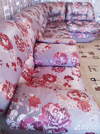 Угловой диван