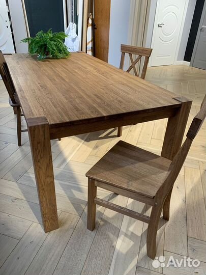Стол из массива дуба