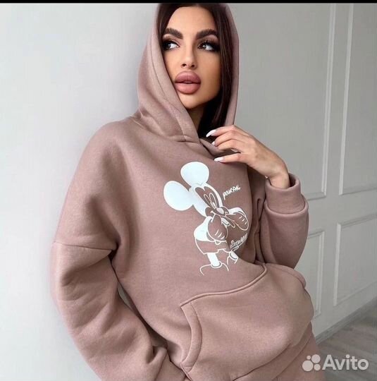 Спортивный костюм женский