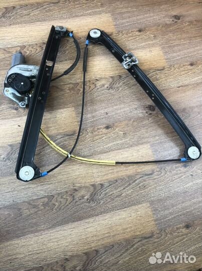 Стеклоподъёмник передний правый BMW X5 E53