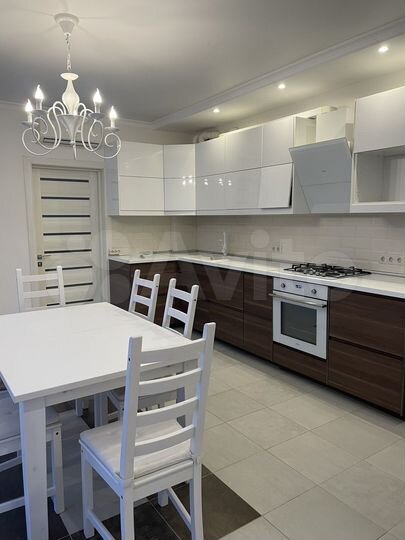 3-к. квартира, 110 м², 9/10 эт.