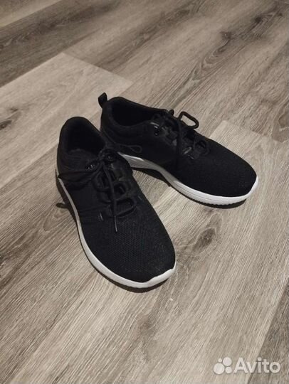 Кросовки новые