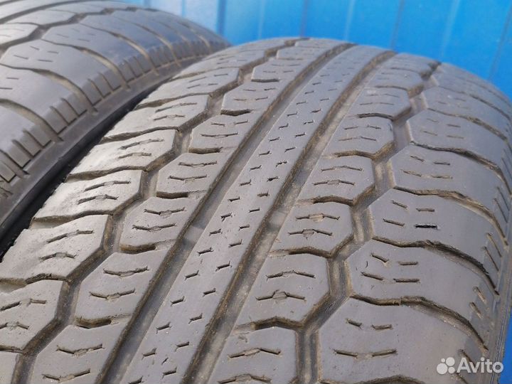 Nexen CP 521 215/65 R17 104T