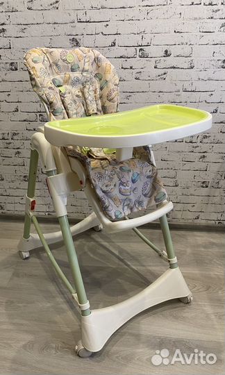 Стульчик для кормления Happy Baby