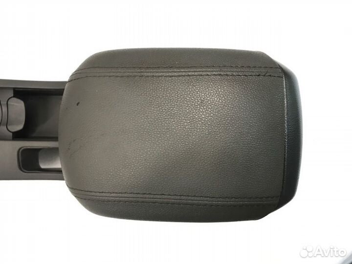 Подлокотник Chevrolet Cruze седан 1.8 2010