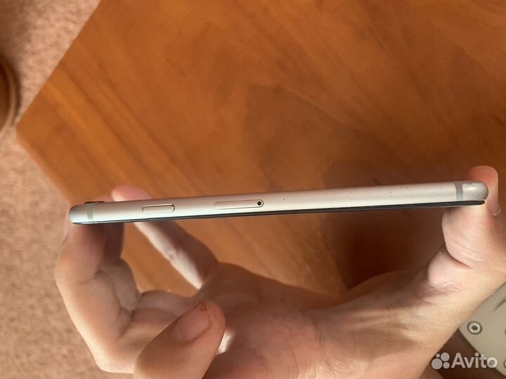 iPhone 6S, 16 ГБ