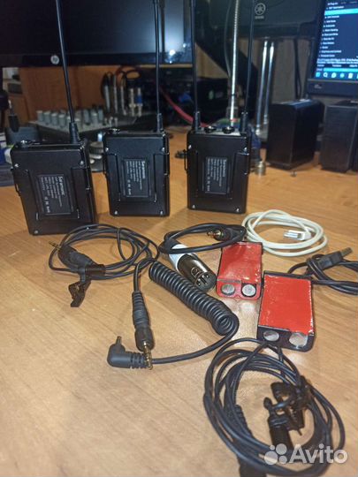 Петличная радиосистема Saramonic UWmic9
