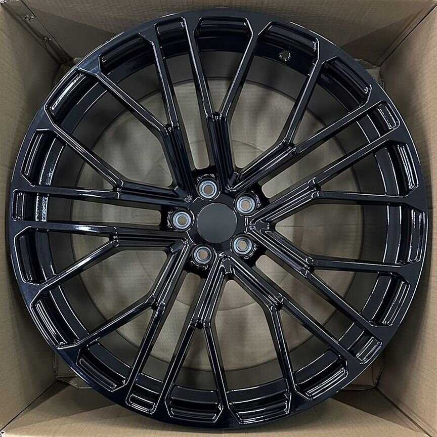 Литые диски Audi 9.5×R22 5×112