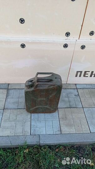 Канистры металлические