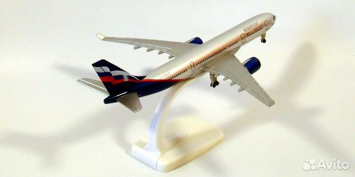Модель самолета Airbus A330 Аэрофлот длина 20 см