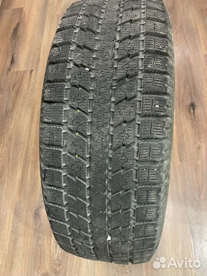 Toyo Observe GSi-5 235/60 R18 107Q