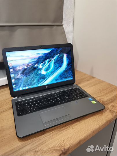 Ноутбук HP 15-r255ur