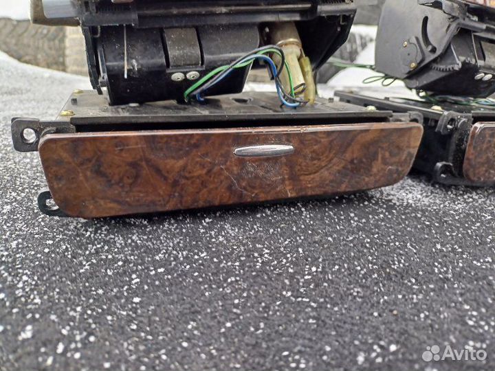 Пепельница Hyundai Xg 300 G6CT 3.0 2003