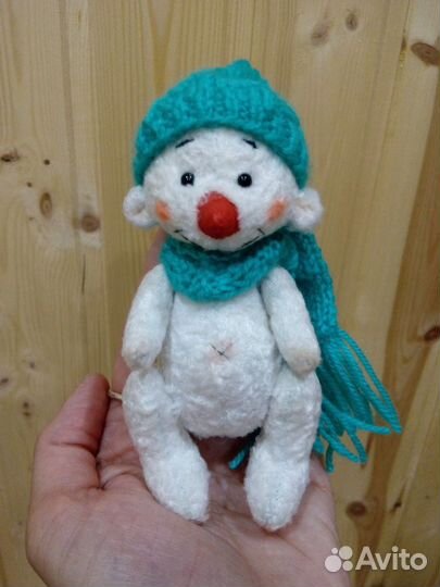 Игрушка интерьерная ручной работы Снеговик