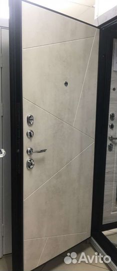 Дверь входная