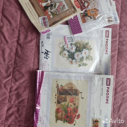 Наборы для вышивания крестиком(остатки)