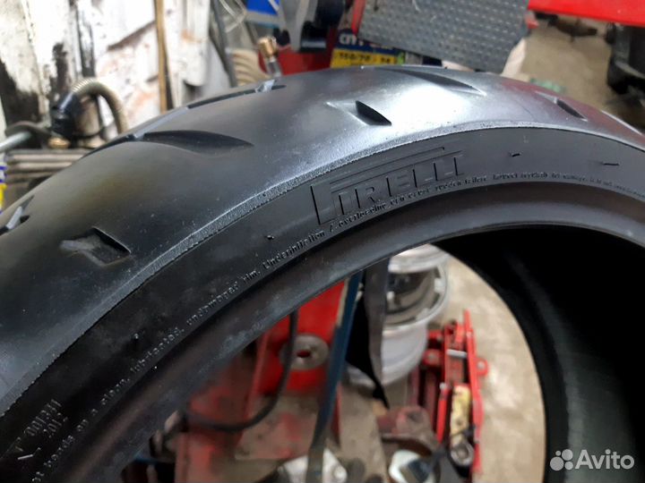 Pirelli Night Dragon 240/40/18 R18