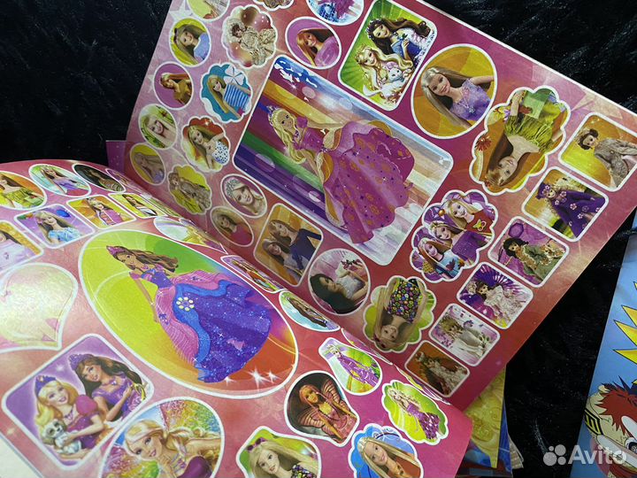 Раскраска с наклейками