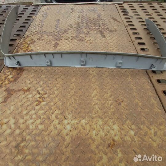 Пластик задней двери Опель мерива