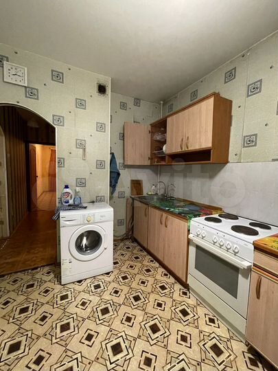 2-к. квартира, 52 м², 4/9 эт.