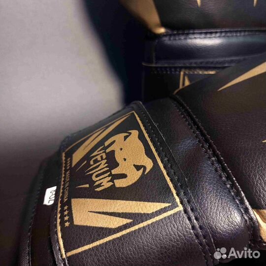 Боксерские перчатки Venum DX Black Gold