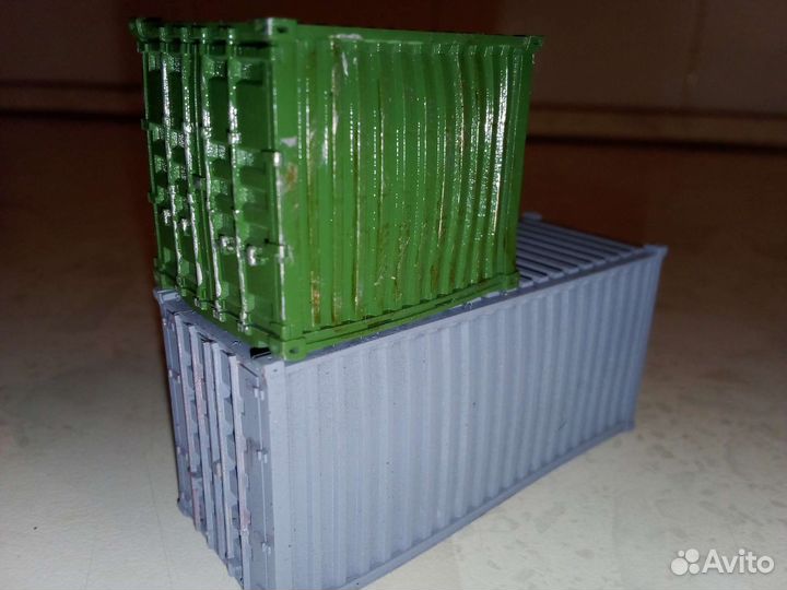 Контейнер 10 и 20 футов масштаб 1/87