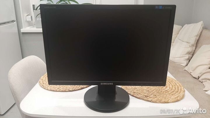 Монитор Samsung SyncMaster 943nw