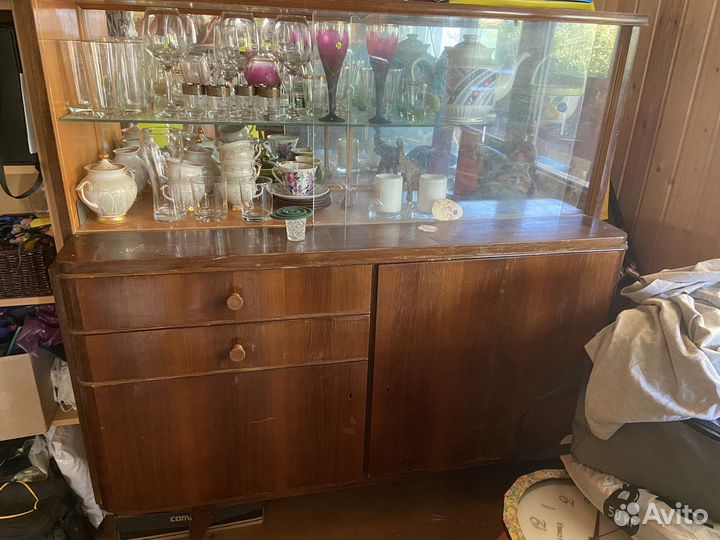 Винтажный сервант