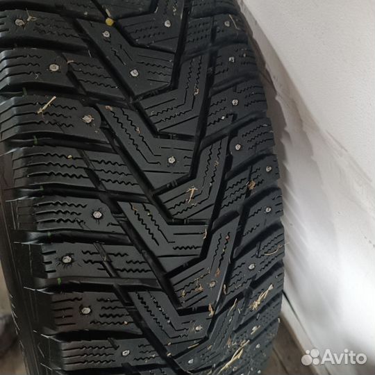 Hankook Winter i'Pike X W429A 225/65 R17