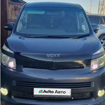 Toyota Voxy 2.0 CVT, 2008, 305 000 км, с пробегом, цена 1 520 000 руб.