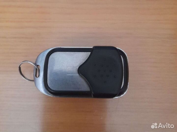 Пульт для открытия ворот шлагбаумов