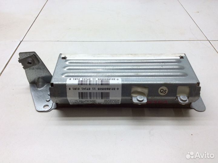 Подушка безопасности задняя нижняя Mercedes W221