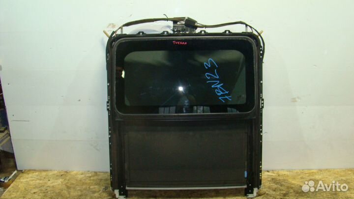 Люк на крышу Hyundai Tucson 1 2004-2009 года